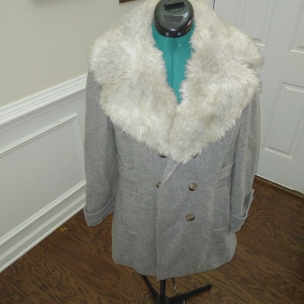 Authentic Vintage Fur collar coat